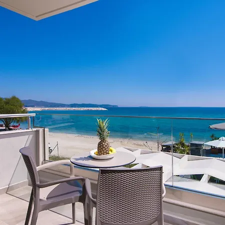 Aegean Infinity Deluxe מלון לימנריה