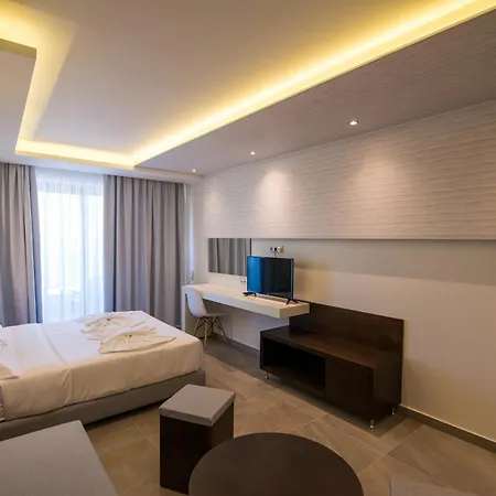 Aegean Infinity Deluxe לימנריה