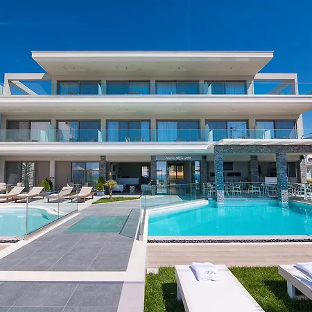 Aegean Infinity Deluxe מלון