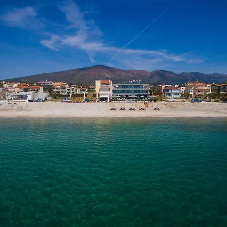 Aegean Infinity Deluxe מלון