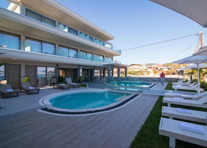 Aegean Infinity Deluxe 4*